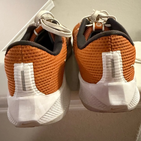 Nike Air Zoom Pegasus 40 Texas Longhorns Shoes Mens Desert Orange Sz10 - Picture 5 of 7